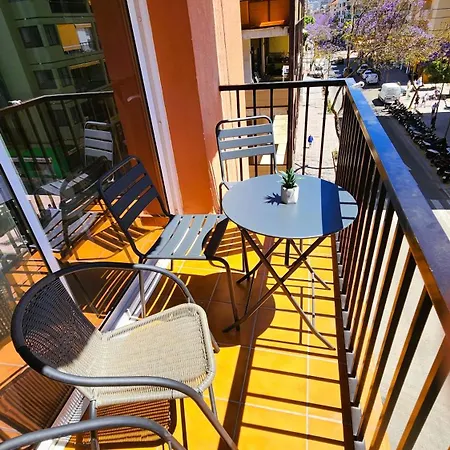 Stunning Gem With And Sea Views Lägenhet *